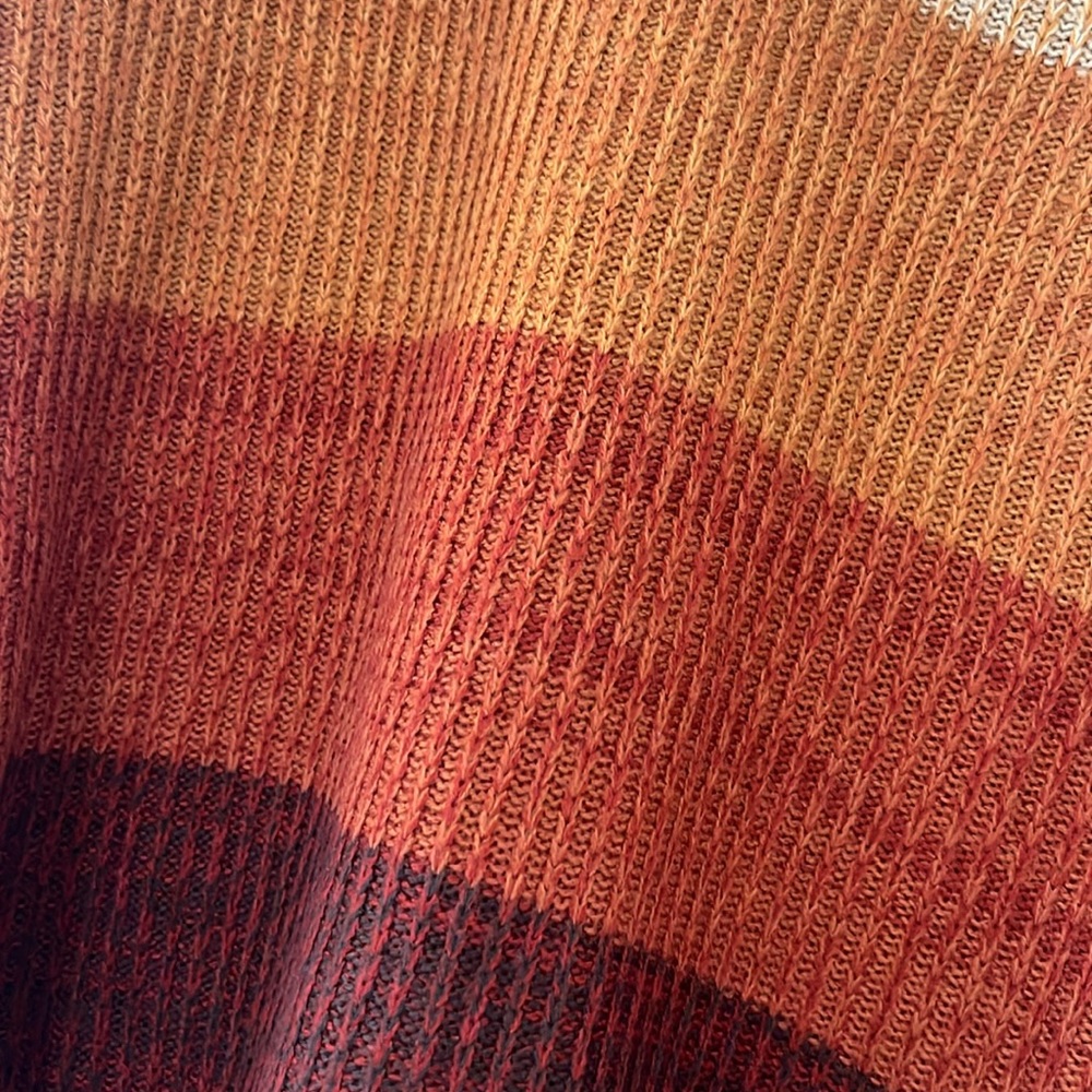 Sweater - Picture 4 of 5